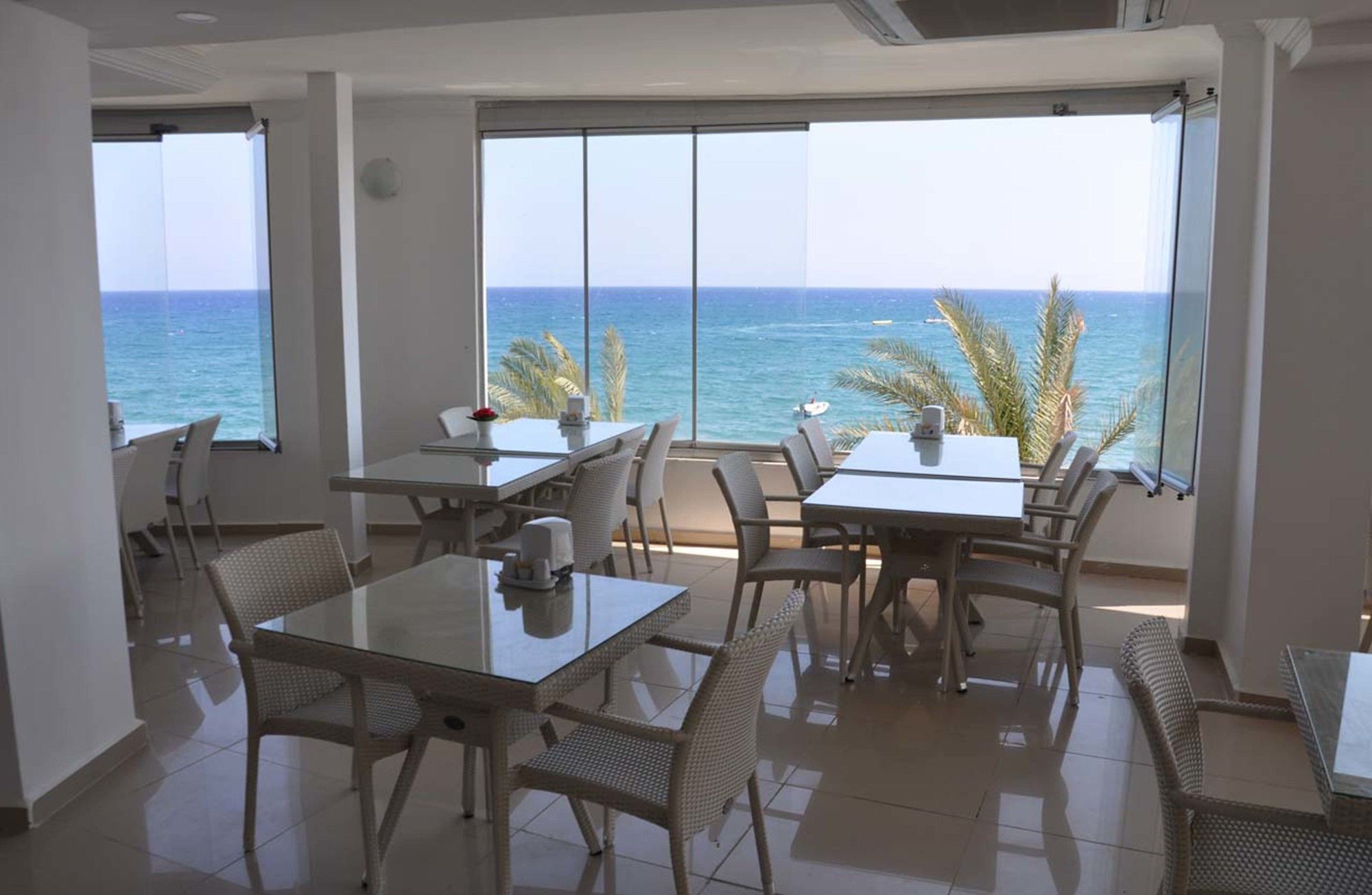 Tepe Beach Hotel Kizkalesi Buitenkant foto